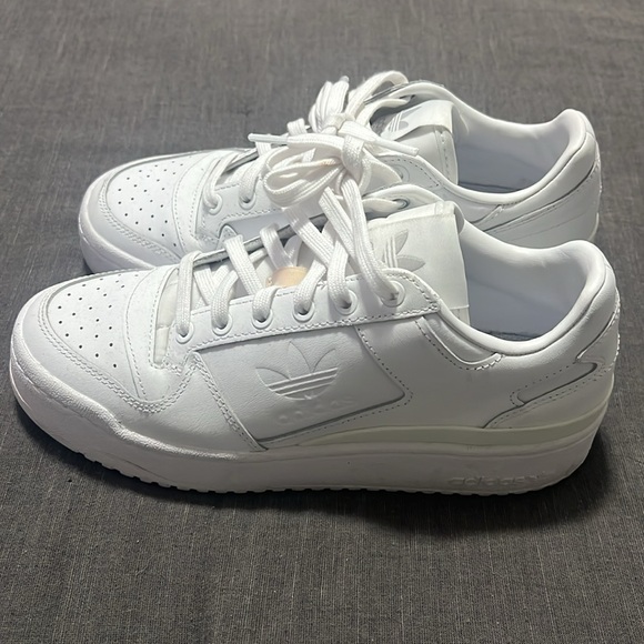 White platform - White Adidas - Picture 6 of 7